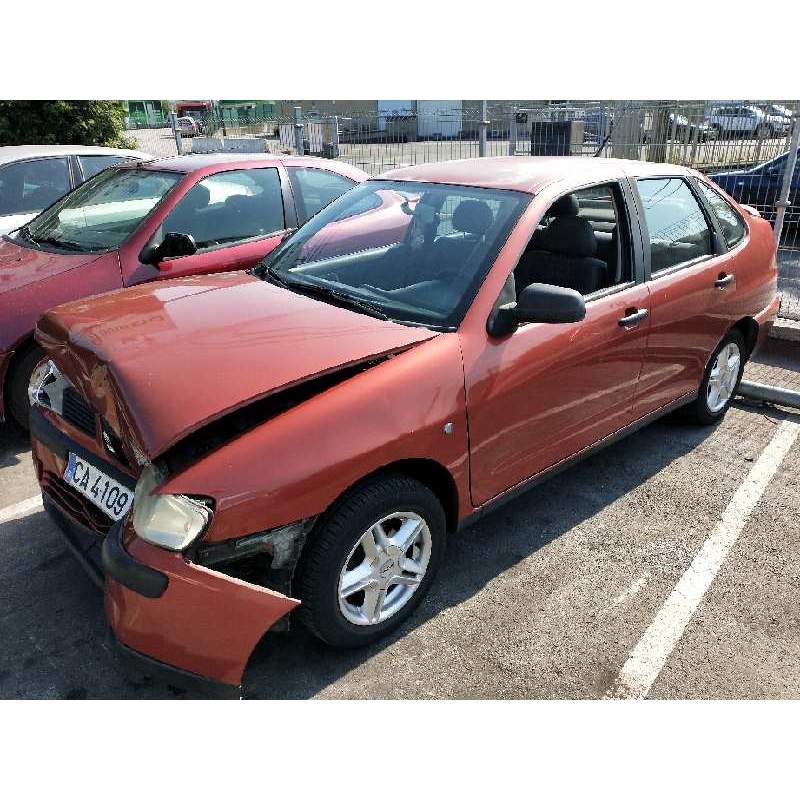 SEAT CORDOBA BERLINA (6K2)