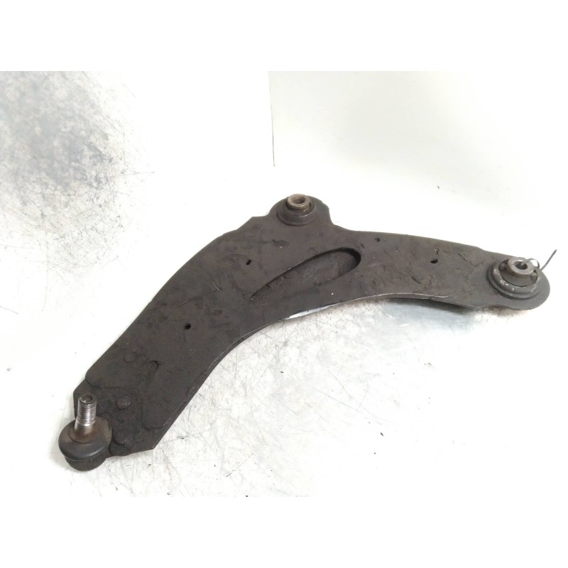 Recambio de brazo suspension inferior delantero izquierdo para nissan primastar (x83) caja cerrada batalla corta 2,7t referencia