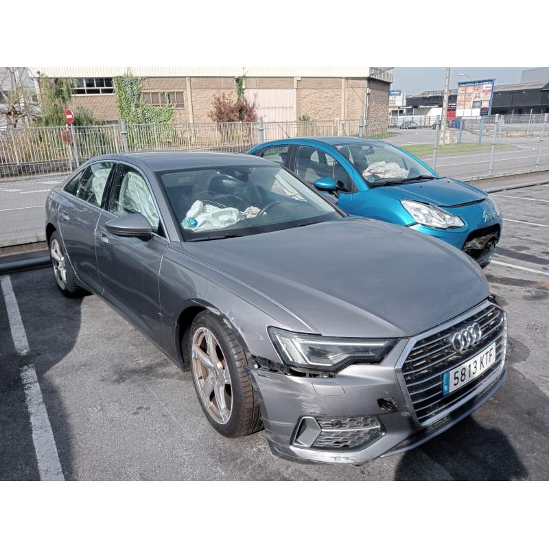 AUDI A6 BERLINA (4A2)