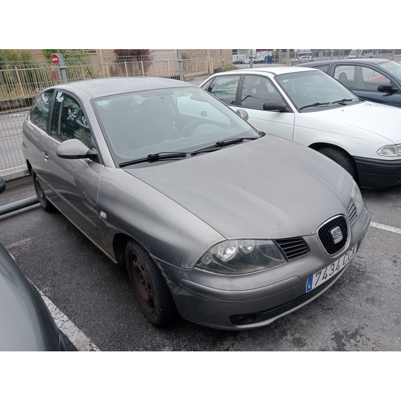 seat ibiza (6l1) del año 2002