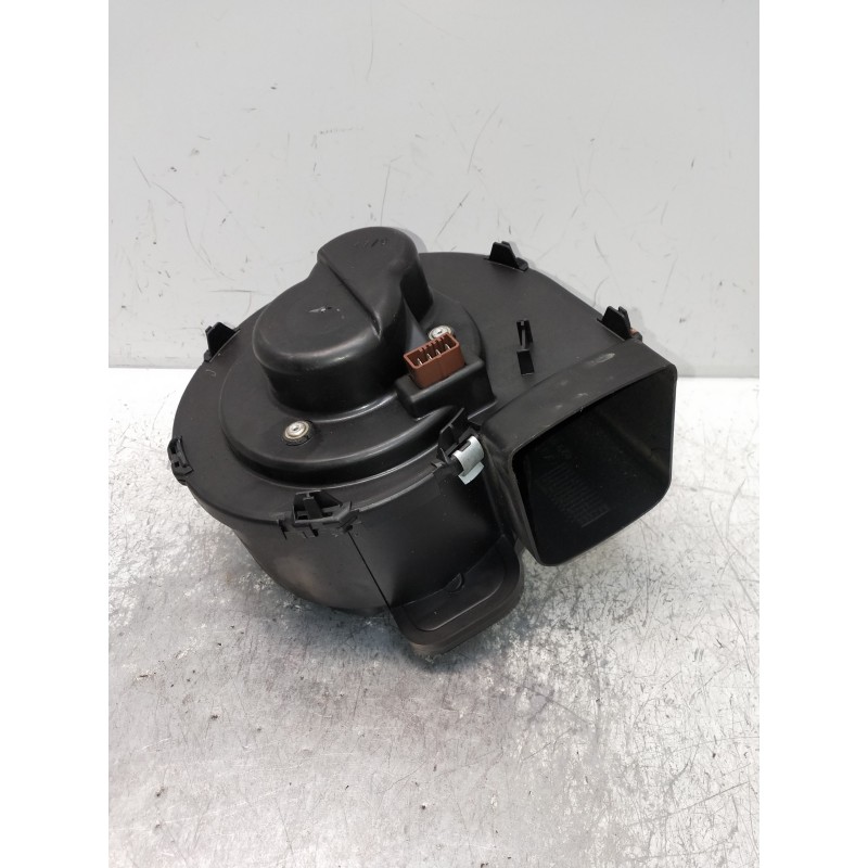 Recambio de motor calefaccion para citroen saxo 1.1 image referencia OEM IAM   