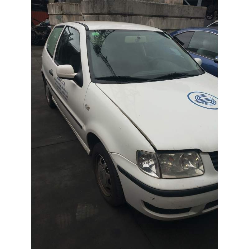 VOLKSWAGEN POLO BERLINA (6N2)