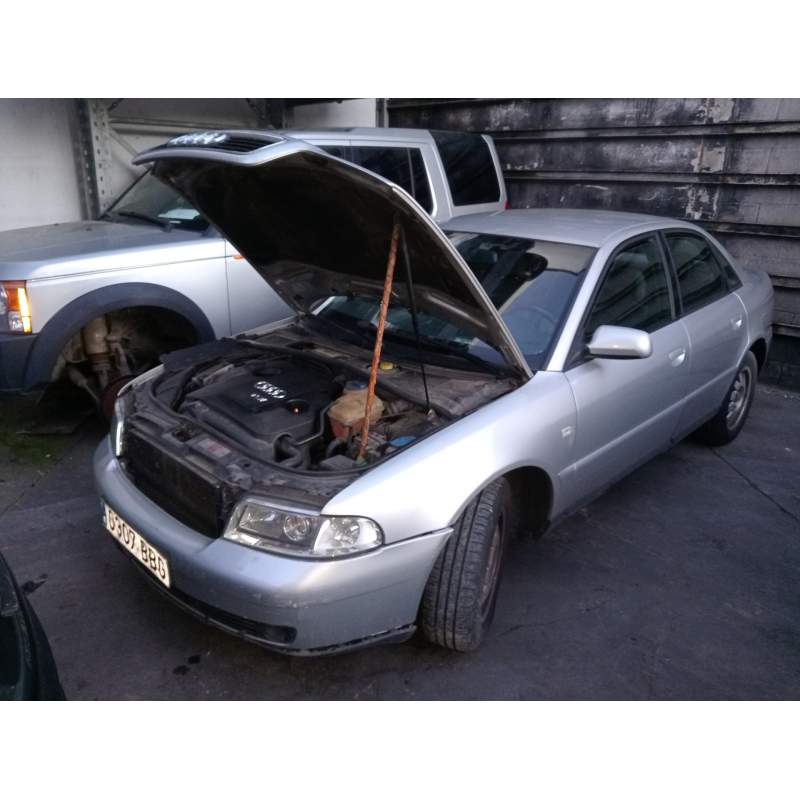 AUDI A4 BERLINA (B5)