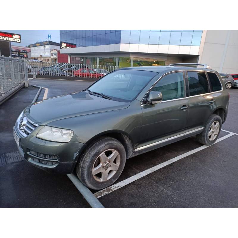 VOLKSWAGEN TOUAREG (7LA)