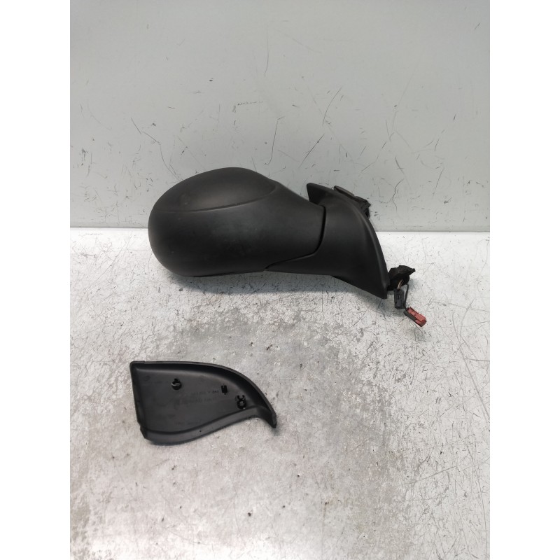 Recambio de retrovisor derecho para citroen c3 1.4 sx plus referencia OEM IAM ELECTRICO 2 ENCHUFES 5/2