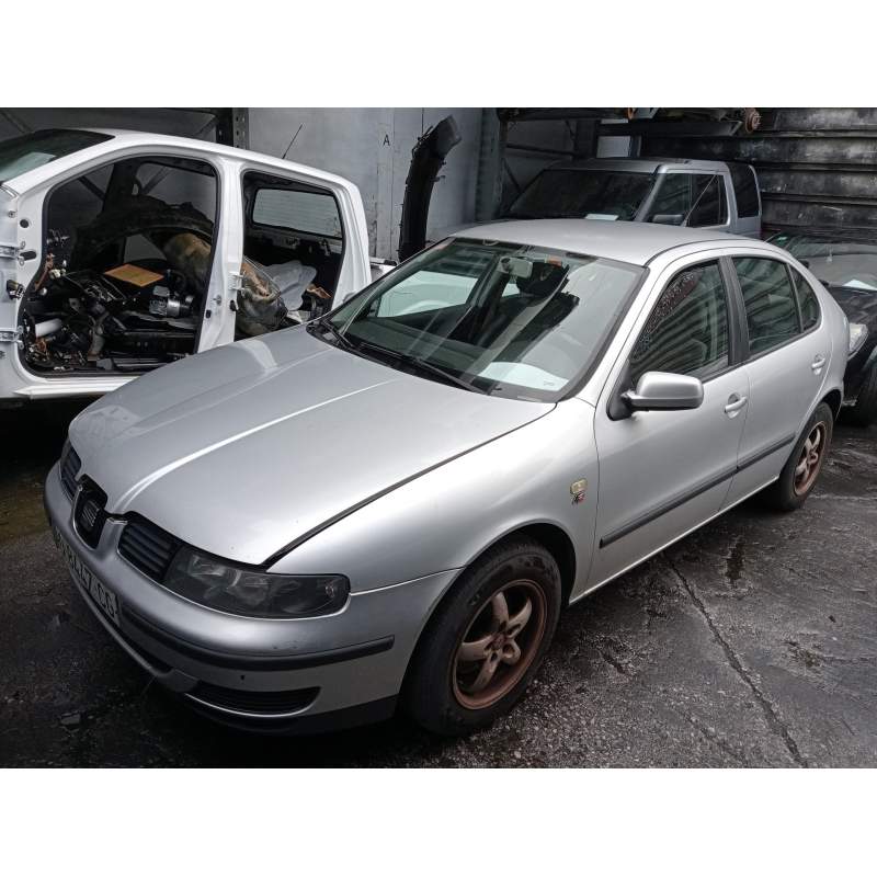 SEAT LEON (1M1)