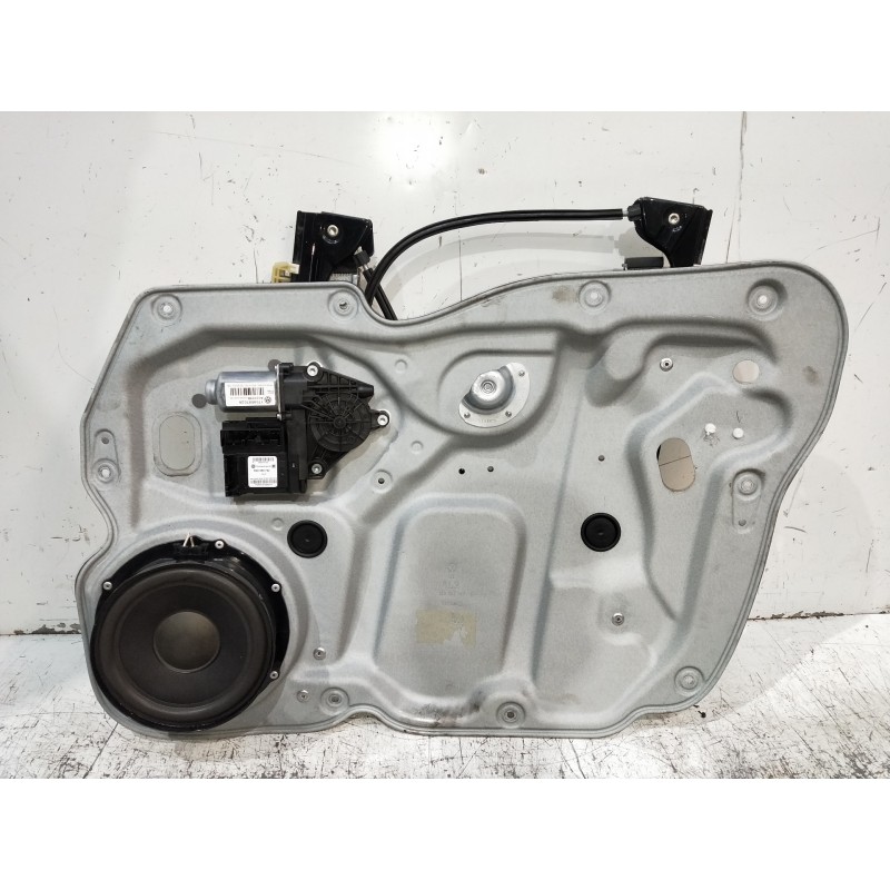 Recambio de elevalunas delantero derecho para volkswagen caddy ka/kb (2c) combi bluemotion referencia OEM IAM 1T09599702R 402299