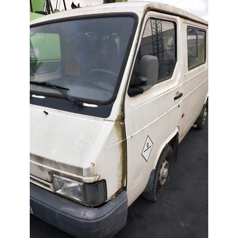 NISSAN TRADE