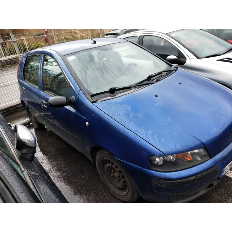 FIAT PUNTO BERLINA (188)