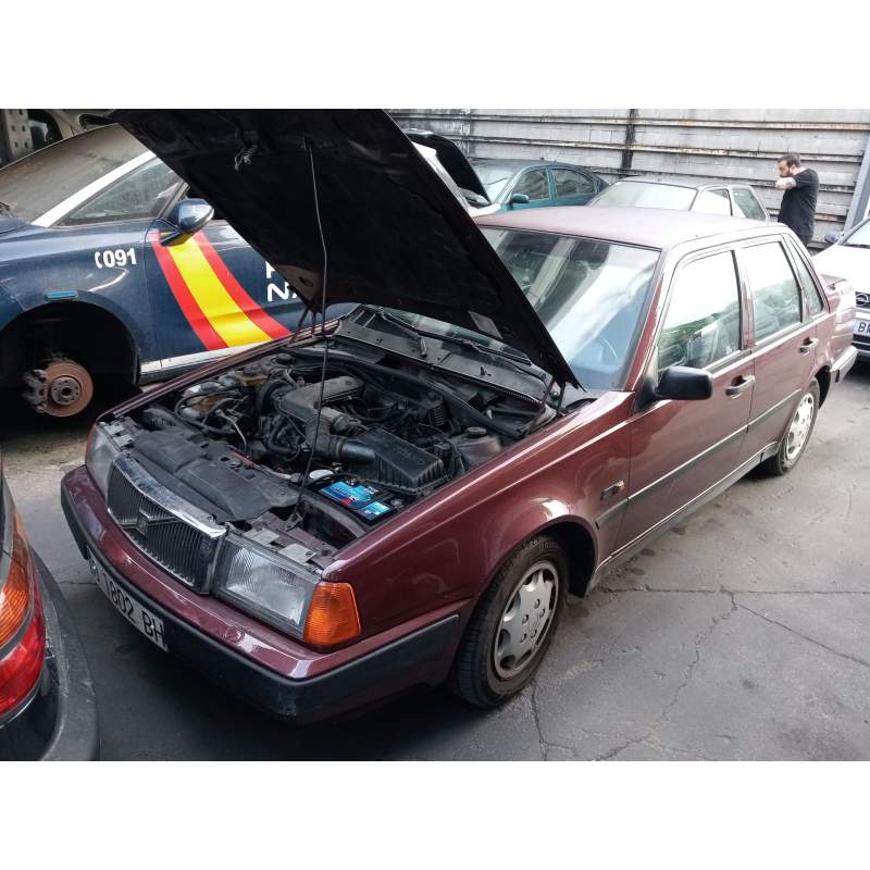 VOLVO 460 (464)