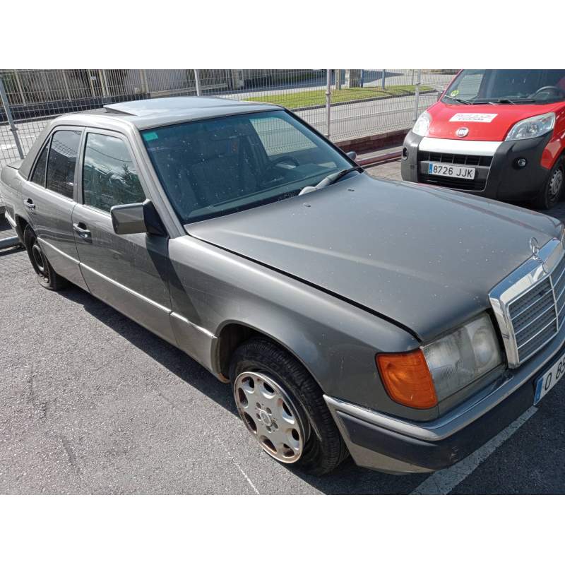 MERCEDES-BENZ CLASE E (W124) BERLINA