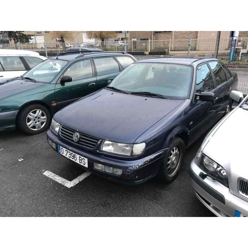 VOLKSWAGEN PASSAT BERLINA (3A2)
