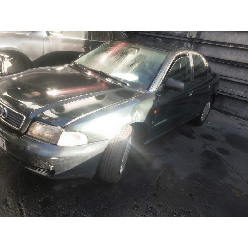 AUDI A4 BERLINA (B5)
