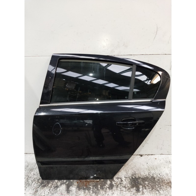 Recambio de puerta trasera izquierda para opel astra h ber. enjoy referencia OEM IAM   5P