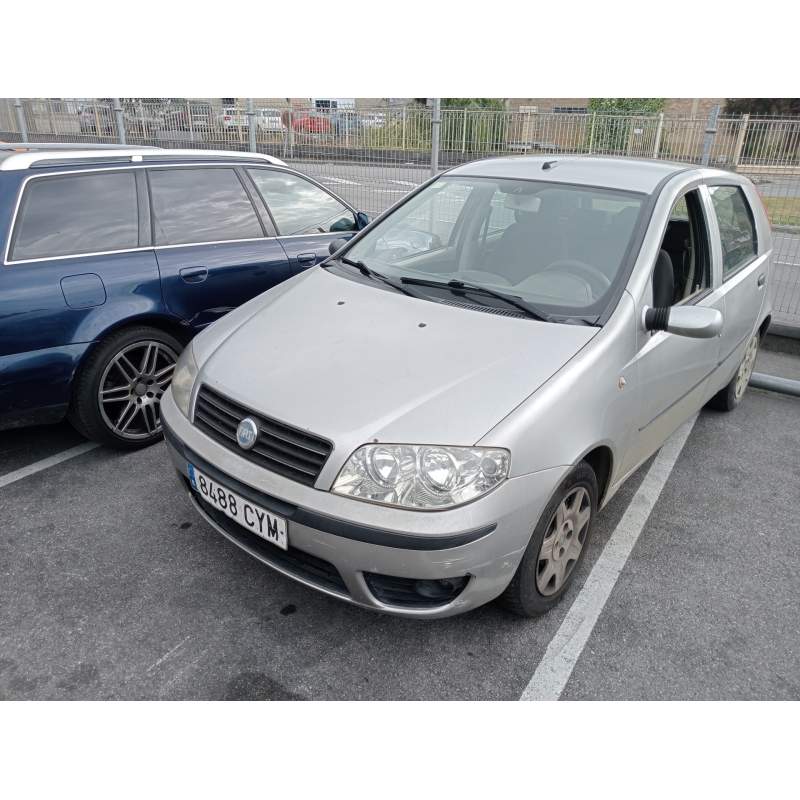 FIAT PUNTO BERLINA (188)