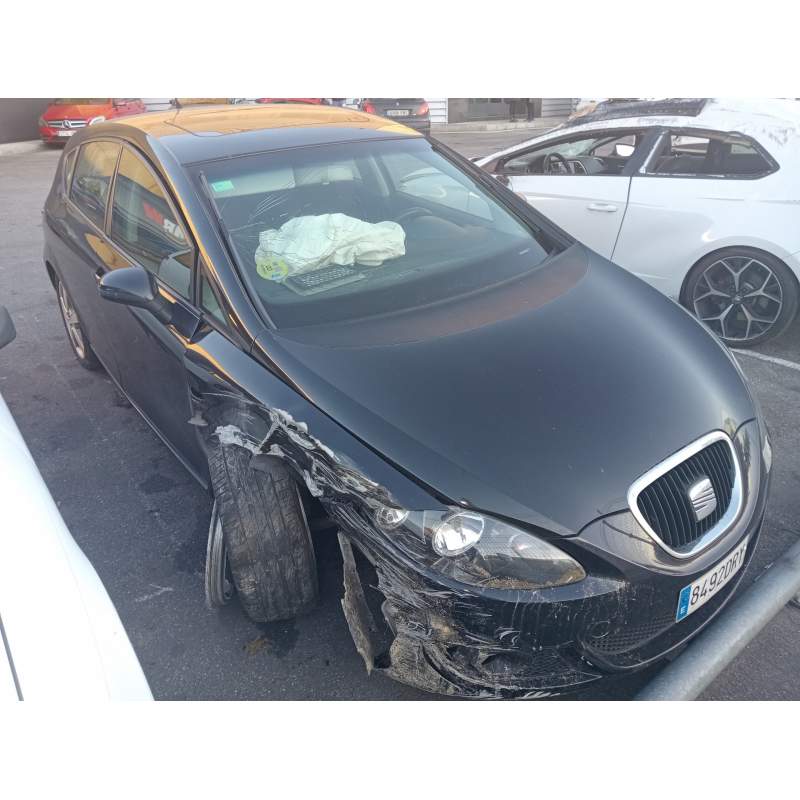 SEAT LEON (1P1)