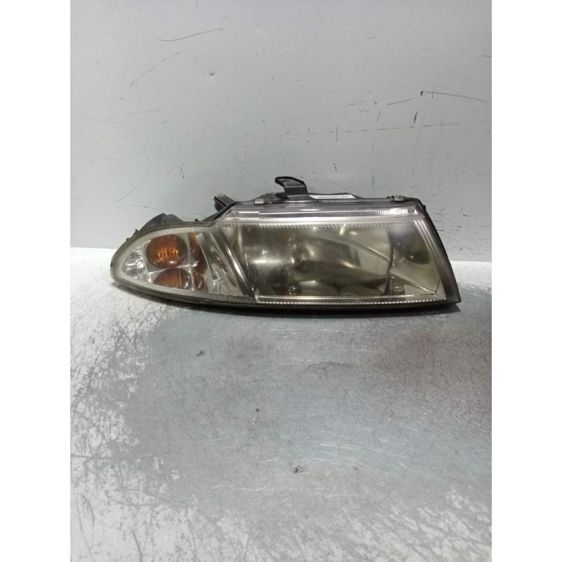 Recambio de faro derecho para mitsubishi carisma berlina 5 (da0) 1900 di-d elegance referencia OEM IAM   1999