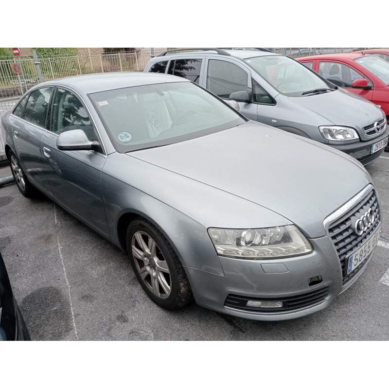 AUDI A6 BERLINA (4F2)