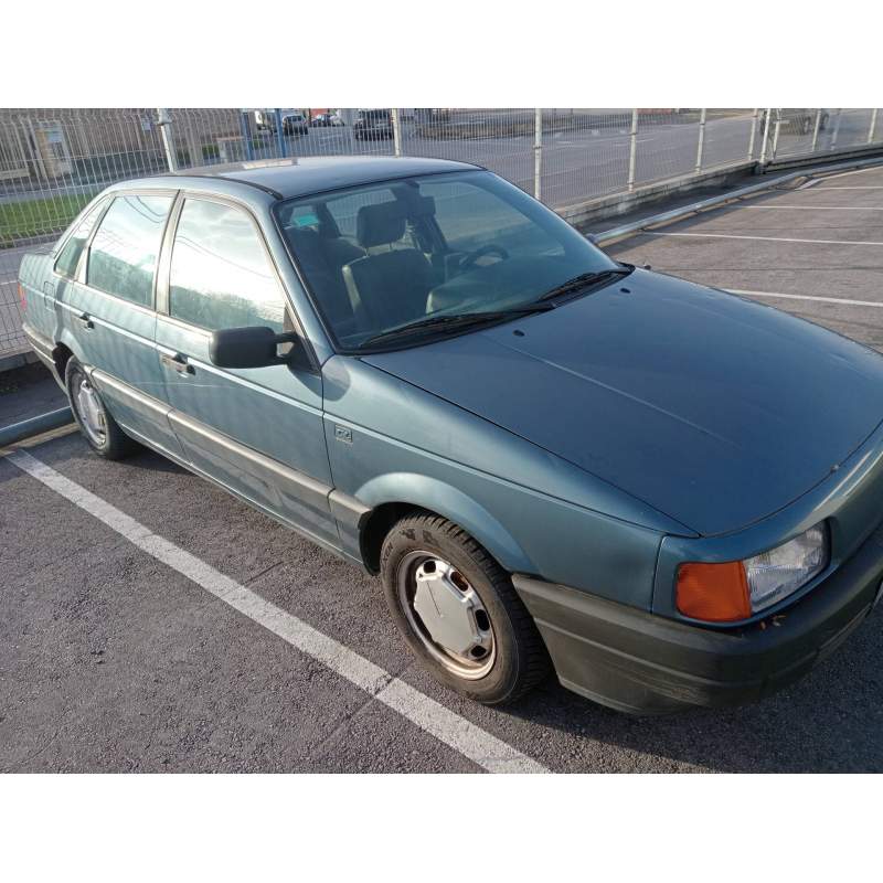 VOLKSWAGEN PASSAT BERLINA (312)
