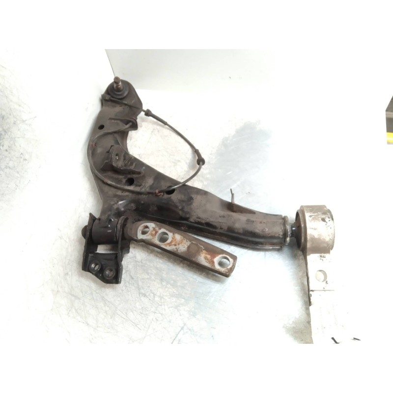 Recambio de brazo suspension inferior delantero derecho para nissan primera berlina (p12) referencia OEM IAM   