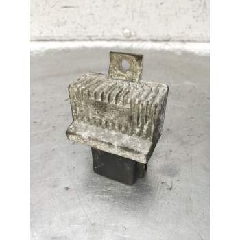 CAJA PRECALENTAMIENTO 7700115078 2005