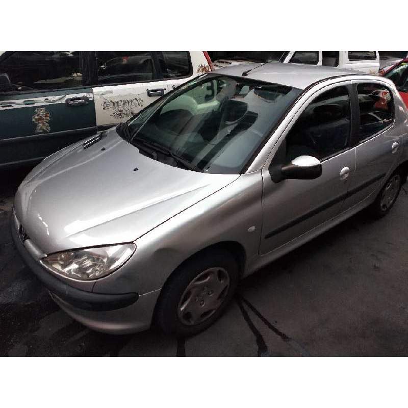 PEUGEOT 206 BERLINA