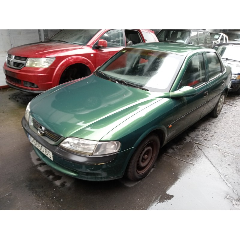 opel vectra b berlina del año 1996