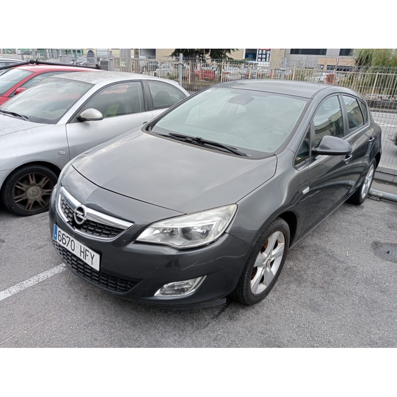 opel astra j lim. del año 2011