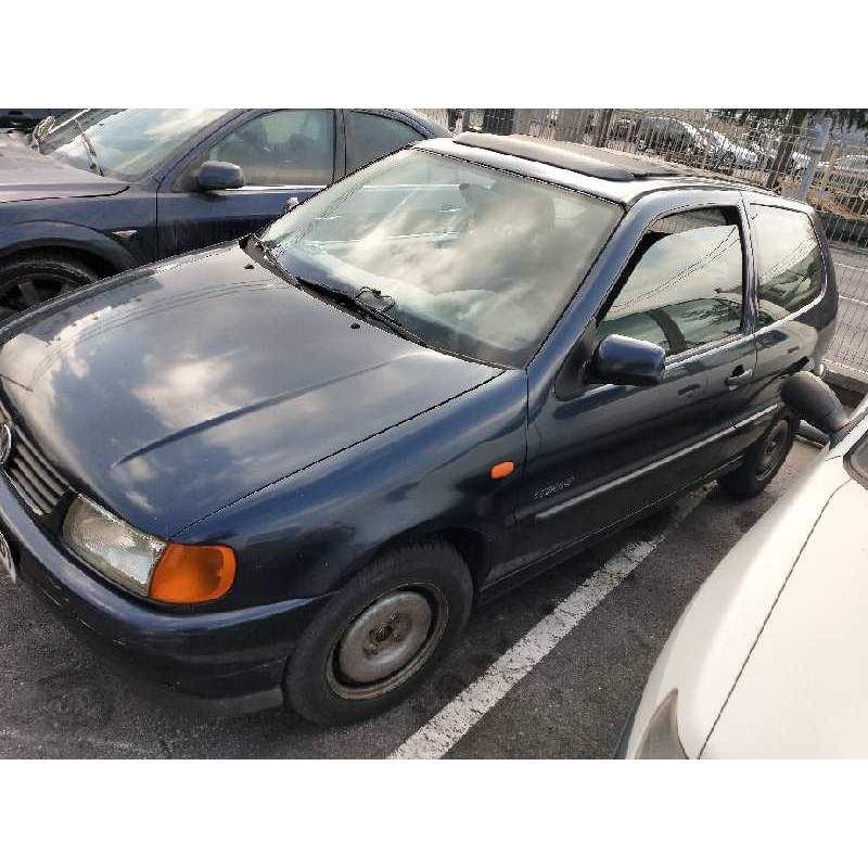 VOLKSWAGEN POLO BERLINA (6N1)