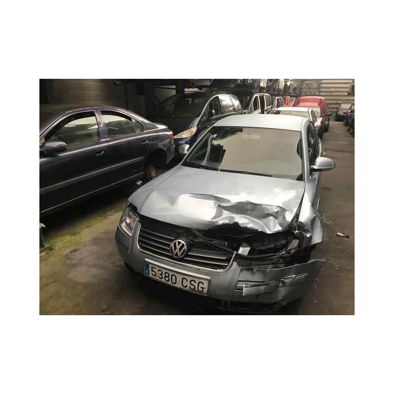 VOLKSWAGEN PASSAT BERLINA (3B3)