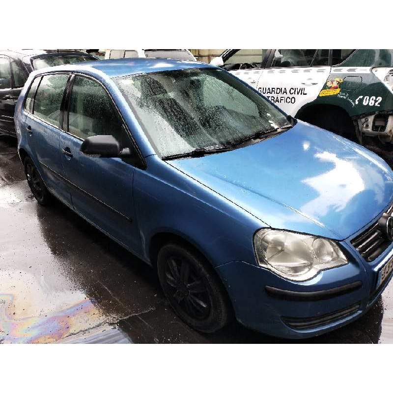 VOLKSWAGEN POLO (9N3)