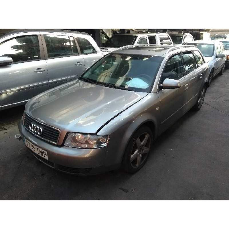 AUDI A4 AVANT (8E)
