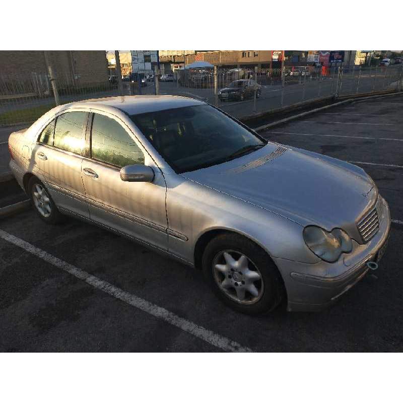 MERCEDES-BENZ CLASE C (W203) BERLINA