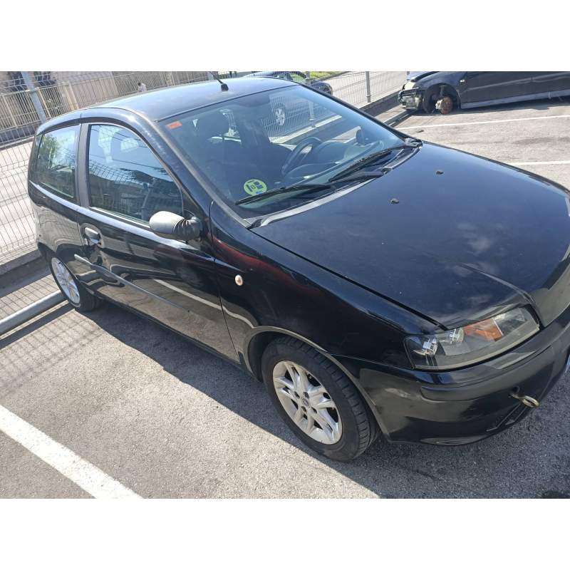FIAT PUNTO BERLINA (188)