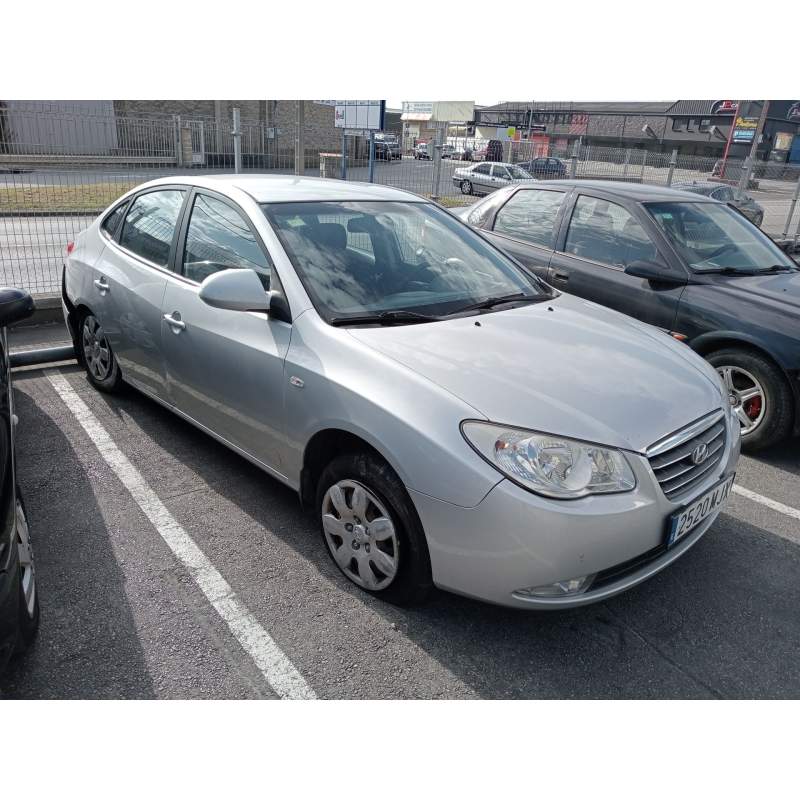 HYUNDAI ELANTRA III SEDÁN (XD)