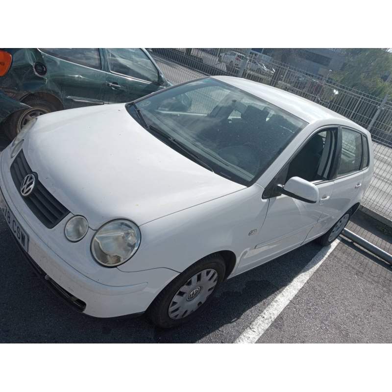 VOLKSWAGEN POLO (9N1)