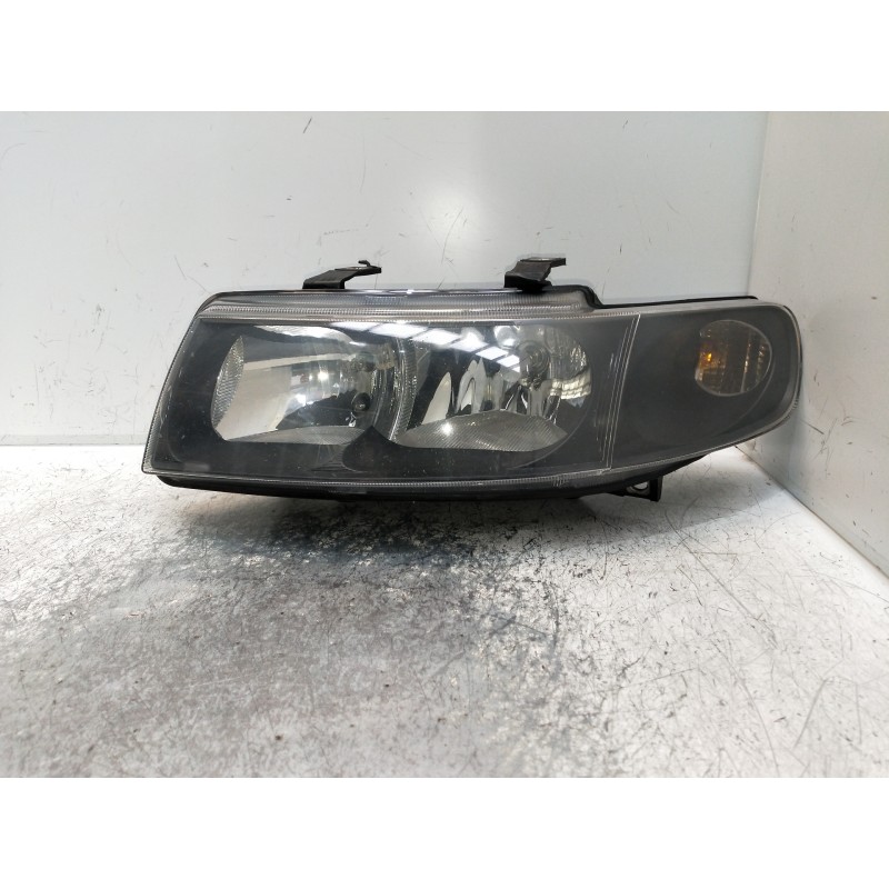 Recambio de faro izquierdo para seat toledo (1m2) select referencia OEM IAM   