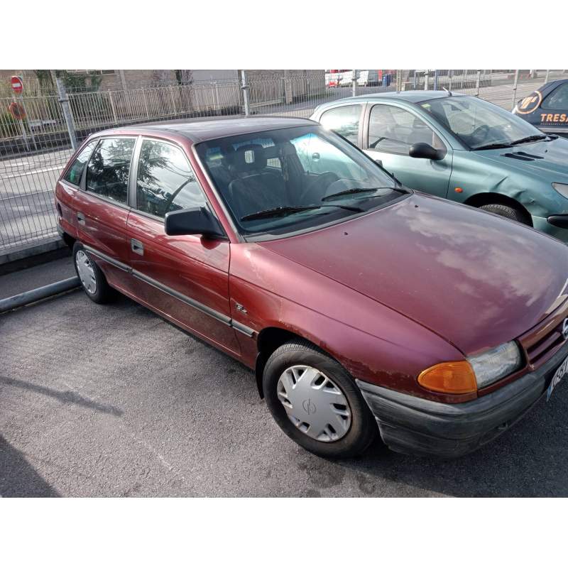 OPEL ASTRA F BERLINA
