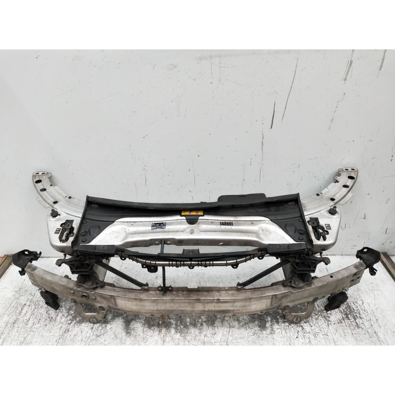 Recambio de refuerzo paragolpes delantero para mercedes clase c (w205) lim. c 220 cdi bluetec (205.004) referencia OEM IAM   