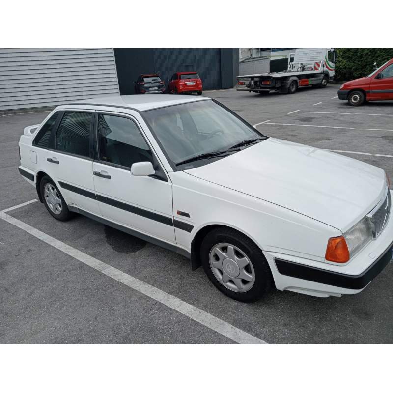 VOLVO SERIE 440