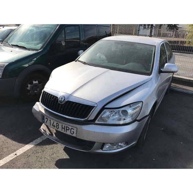 SKODA OCTAVIA BERLINA (1Z3)