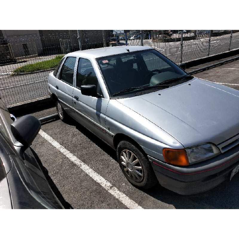 FORD ESCORT BERLINA/TURNIER
