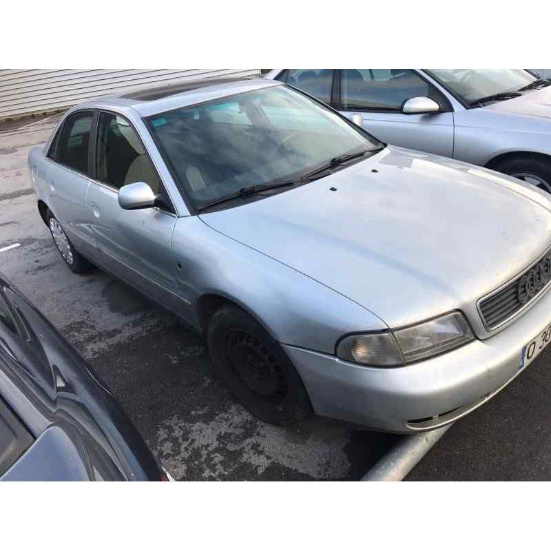 AUDI A4 BERLINA (B5)