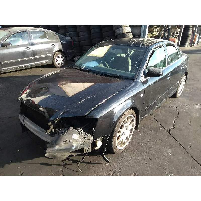 AUDI A4 BERLINA (8E)
