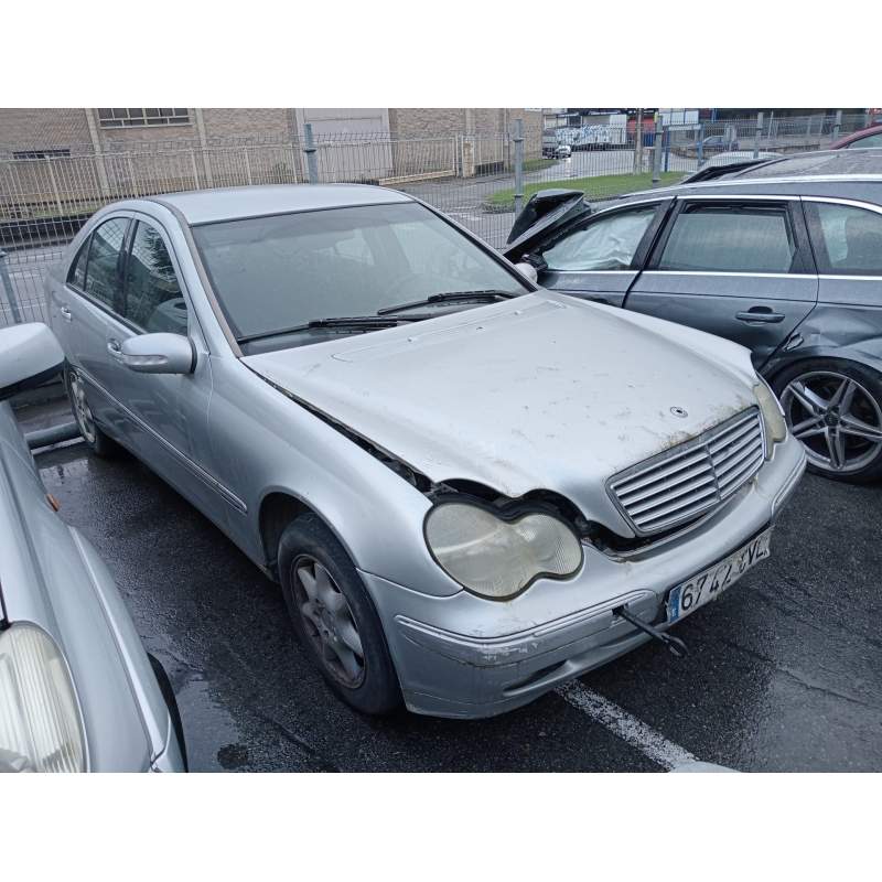 MERCEDES-BENZ CLASE C (W203) BERLINA