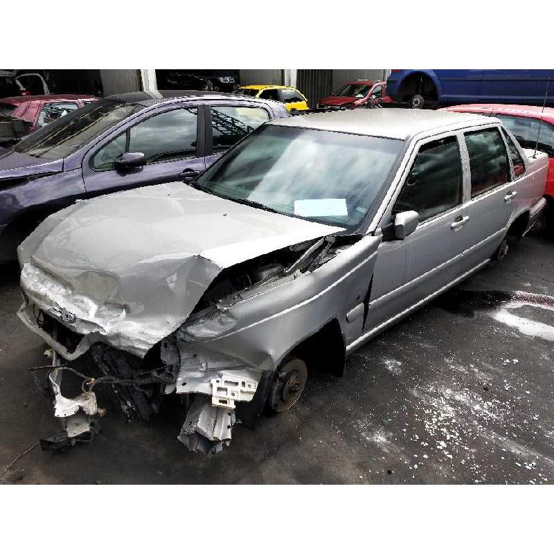VOLVO S70 BERLINA