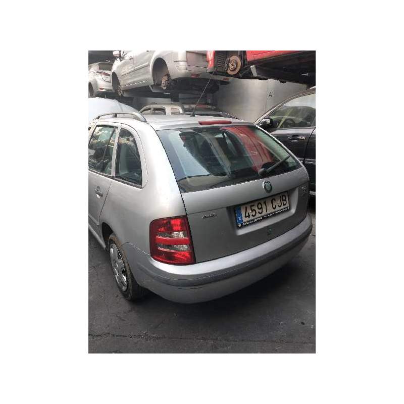 SKODA FABIA FAMILIAR (6Y5)