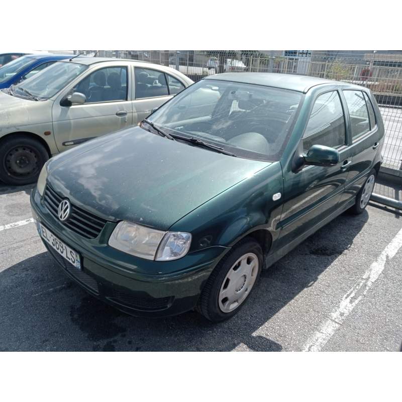VOLKSWAGEN POLO (6N2)