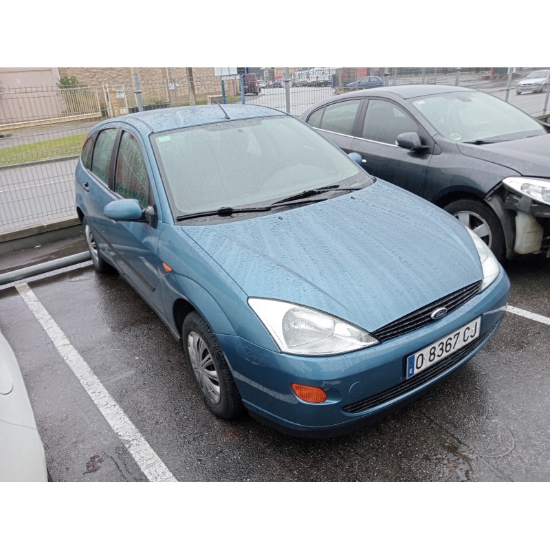 ford focus berlina (cak) del año 2000