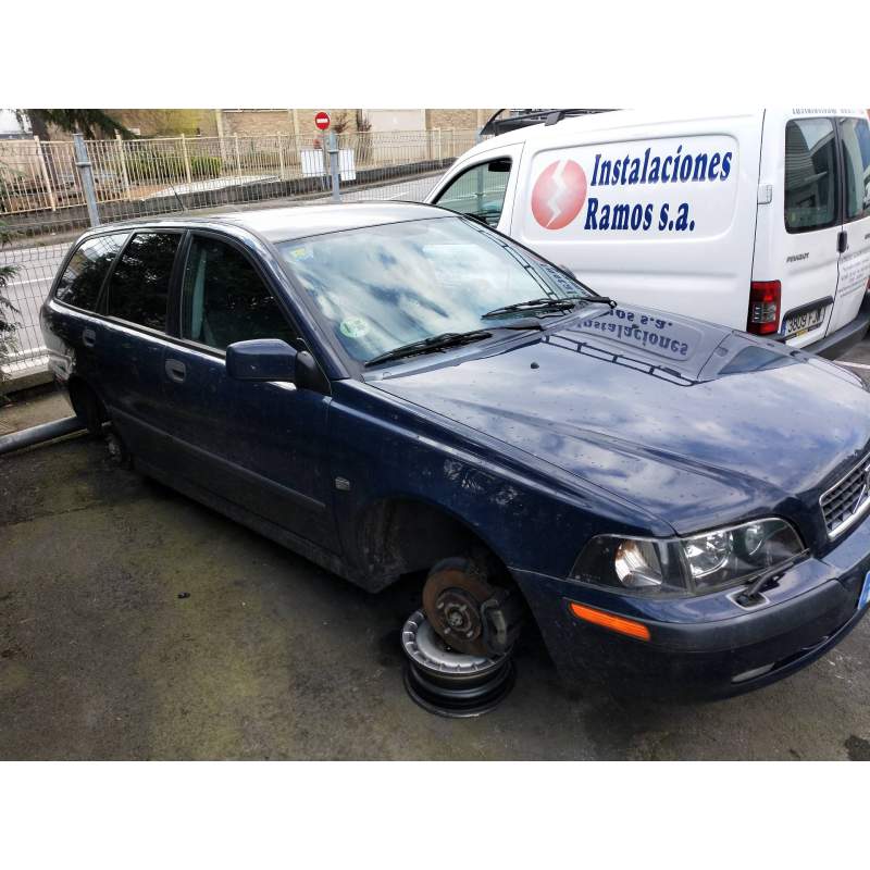 VOLVO V40 FAMILIAR